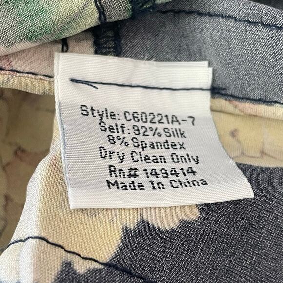 Johnny Was Silk Navy Multicolor Floral Print Jogger Pants Womens Size Small - Picture 7 of 7